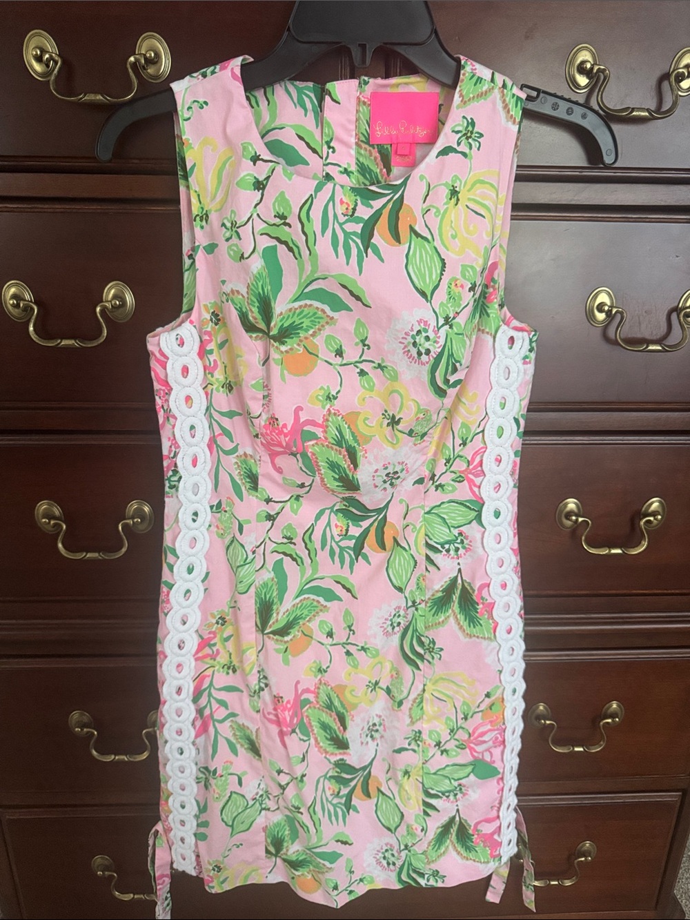 Lilly Pulitzer sleeveless bright colorful shift dress